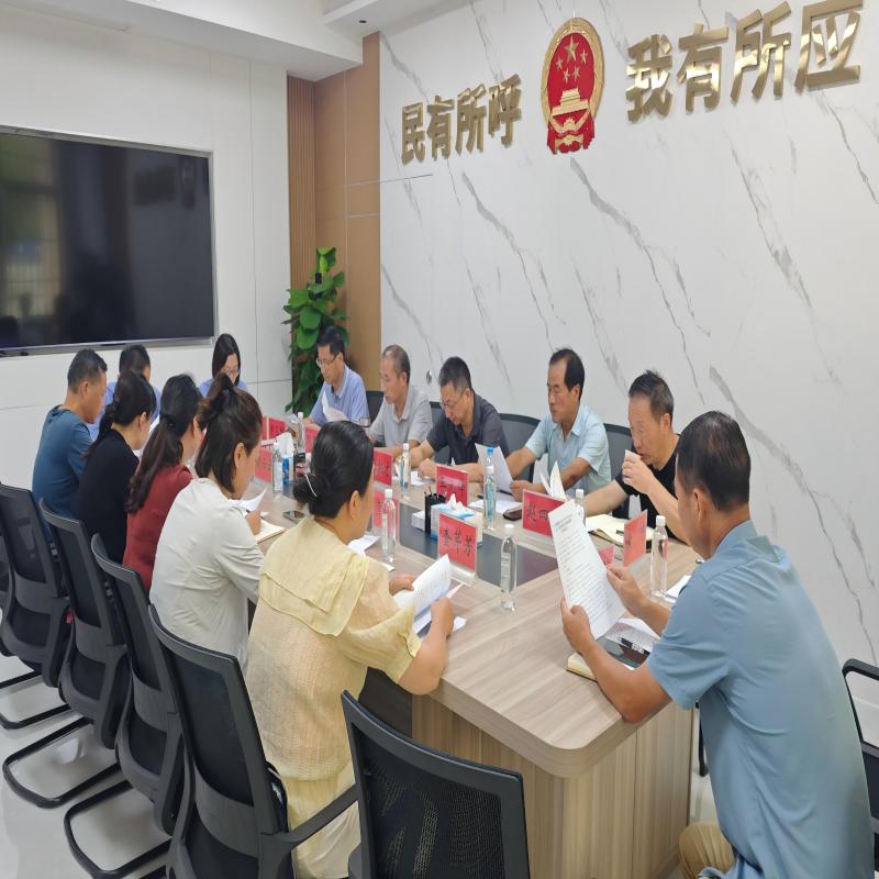 张家才主持召开人大代表、群众代表评议区检察院工作座谈会